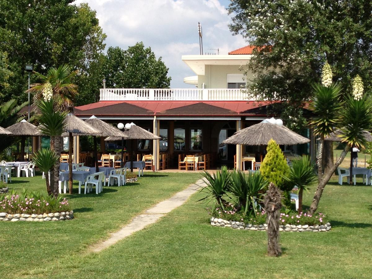 Hotel Akrogiali Korinós Exterior foto