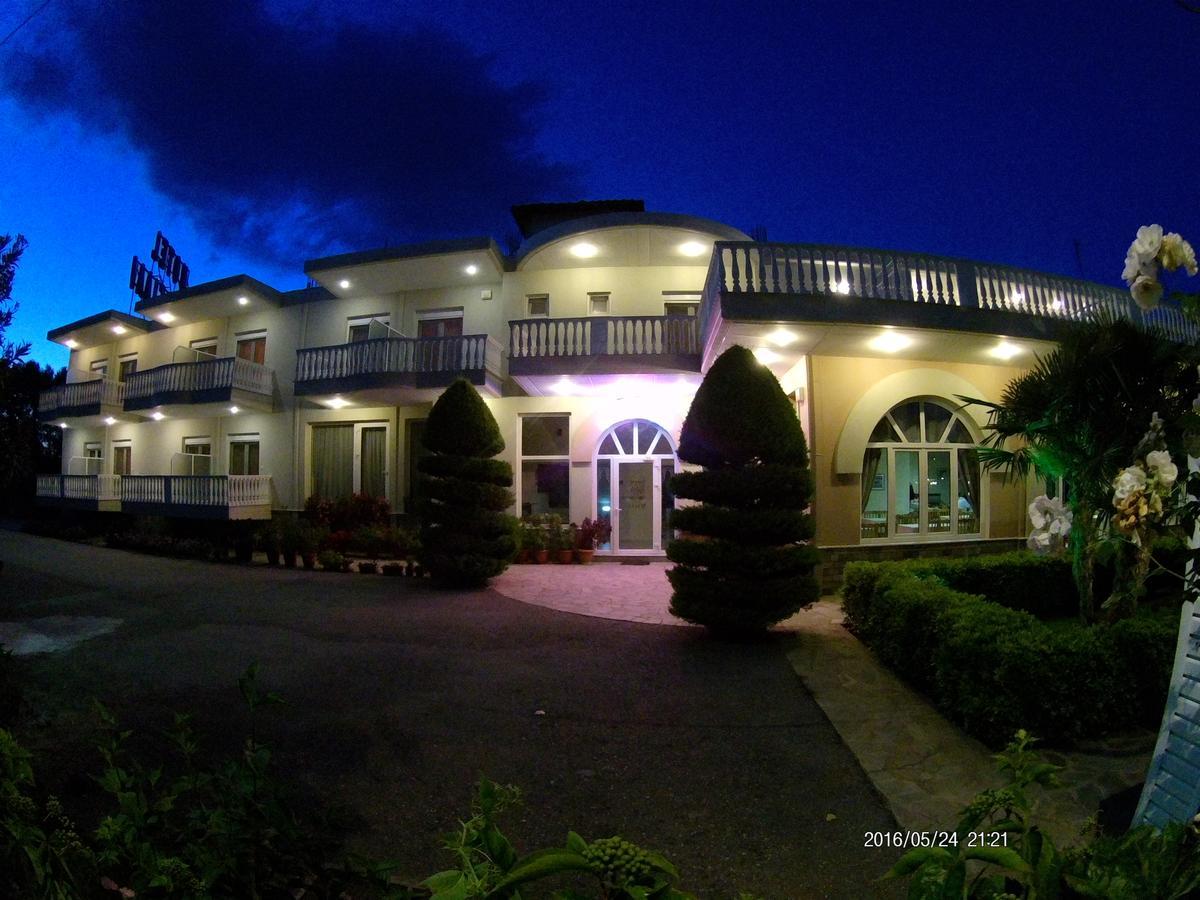 Hotel Akrogiali Korinós Exterior foto